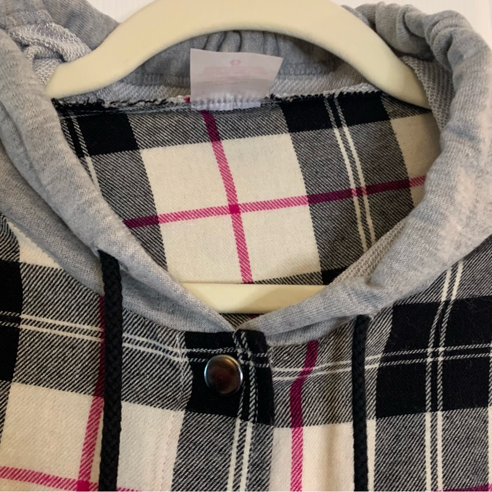 No Boundaries Flannel Plaid Red, White, and Black Hoodie  Size L - Picture 3 of 12